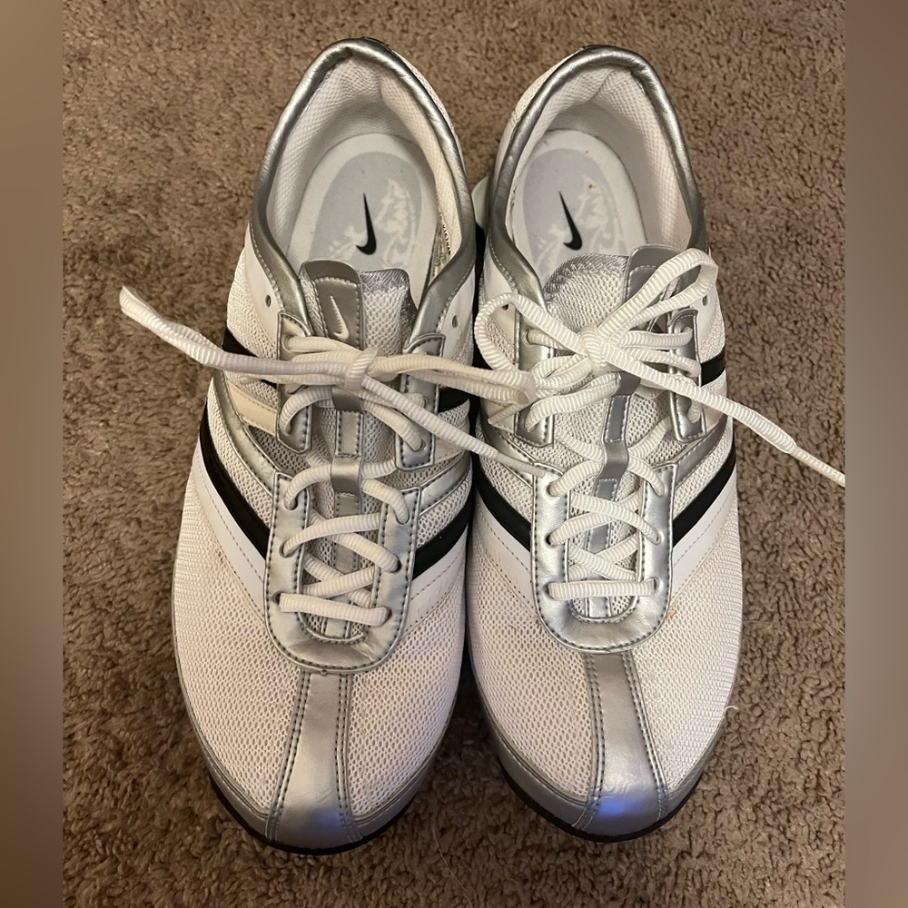 Nike Shox Womens Size 11 White and Silver Vintage 2006 GUC - Picture 7 of 10